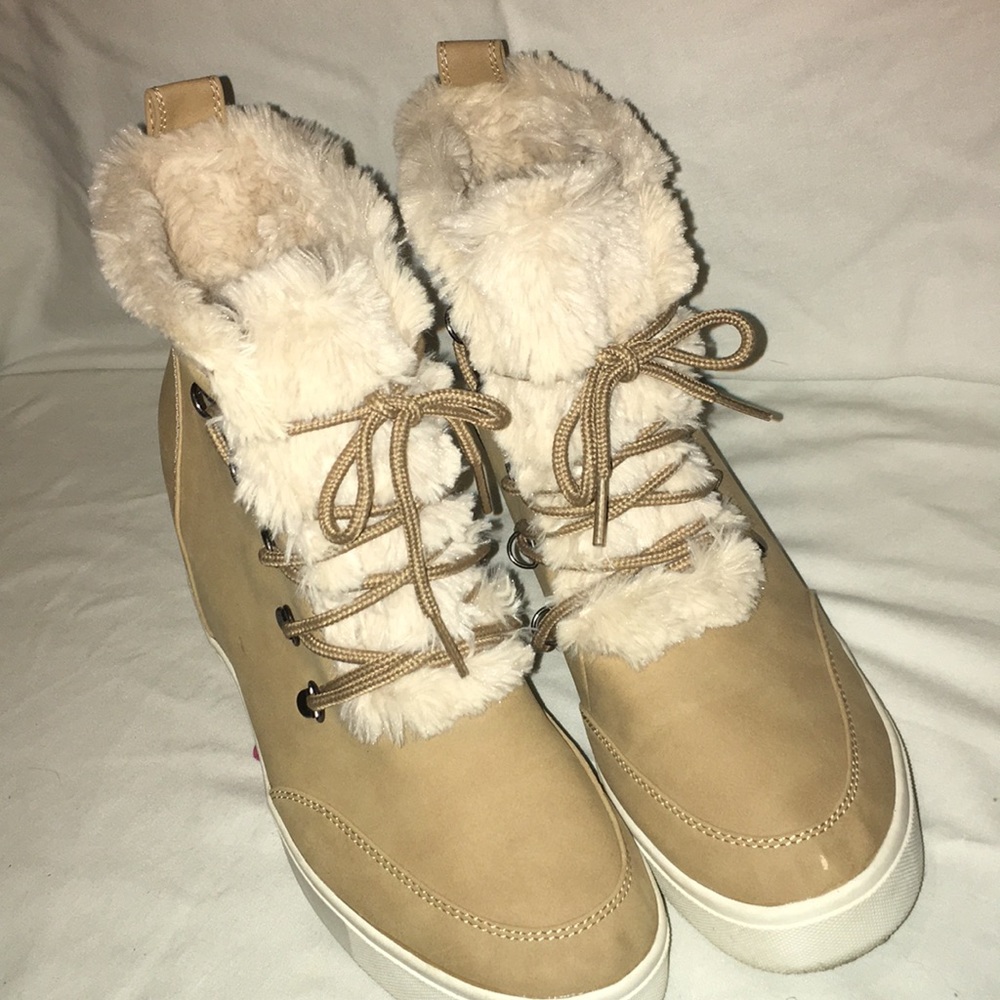 Wedge ankle boots
